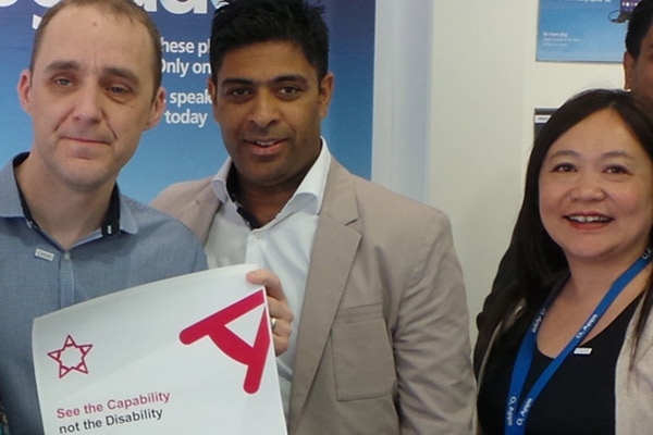 Rotherham O2 store wins award from Action for Blind